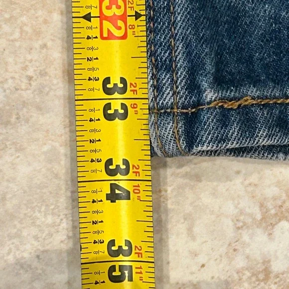 Vintage Levi's 501XX Jeans Mens 33x36 Blue Denim Button Fly Cotton (Fits 32x34)